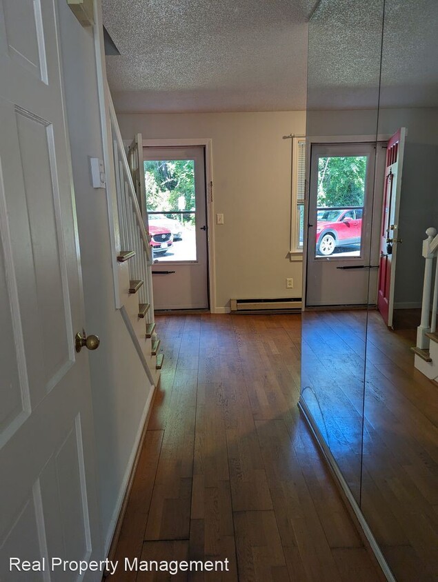 Primary Photo - 2 br, 1.5 bath House - 103 Niles Hill Rd