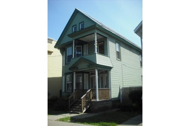 Building Photo - 228 Western Ave