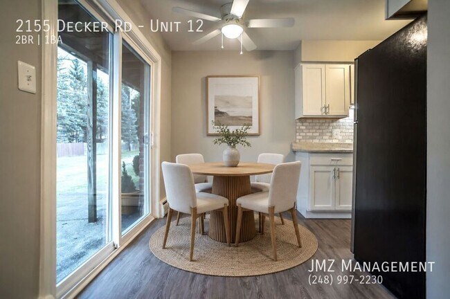 Foto del edificio - 2155 Decker Rd