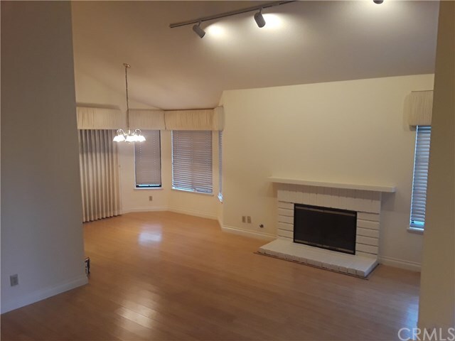 Foto del edificio - 2 Ash Creek Ln