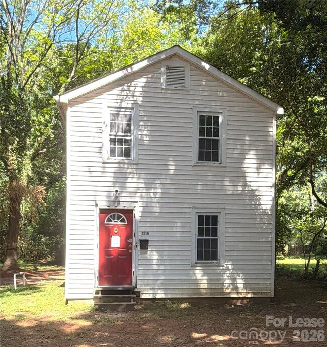 Building Photo - 3516 Eastway Dr