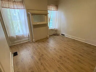 Living Room - 569 Lincoln Ave