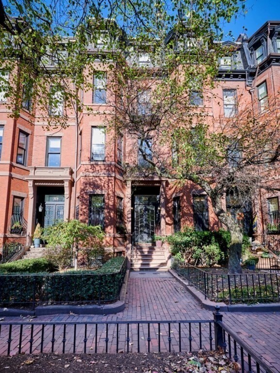Foto del edificio - 313 Marlborough St