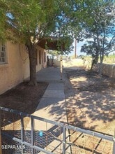 Building Photo - 905 NE Camp St