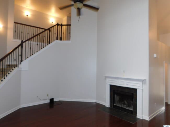 Foto del edificio - 1828 Rushing Wood Dr NW