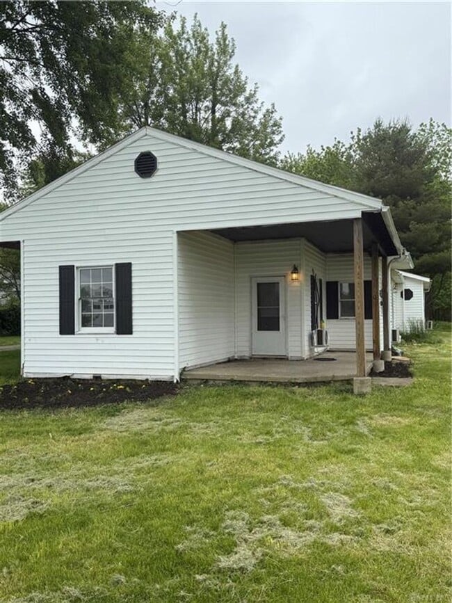 Building Photo - Family Home for Rent in Jamestown