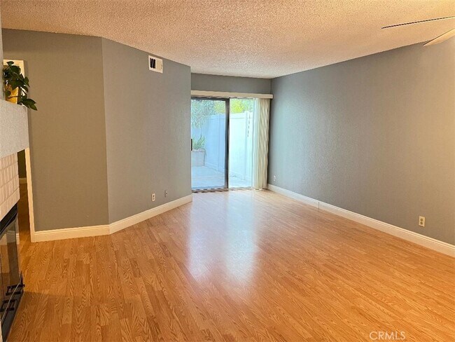 Building Photo - 26 Rainwood-