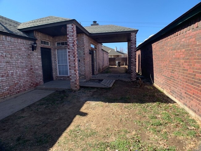 Photo - 3 Bed 2 Bath Moore home