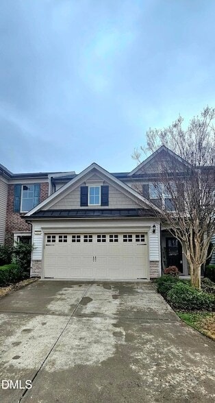 Photo - 313 Brier Crossings Loop Unit