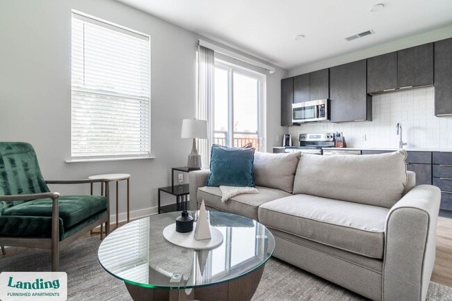 Building Photo - 545 Foster St