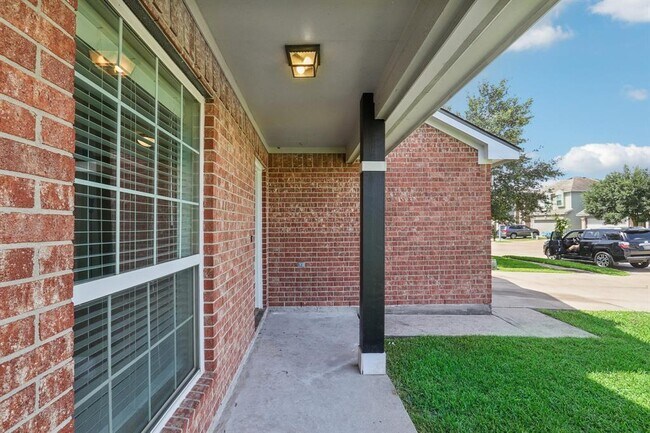 Building Photo - 3539 Derril Ln
