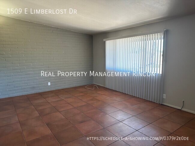 Foto del edificio - 1509 E Limberlost Dr