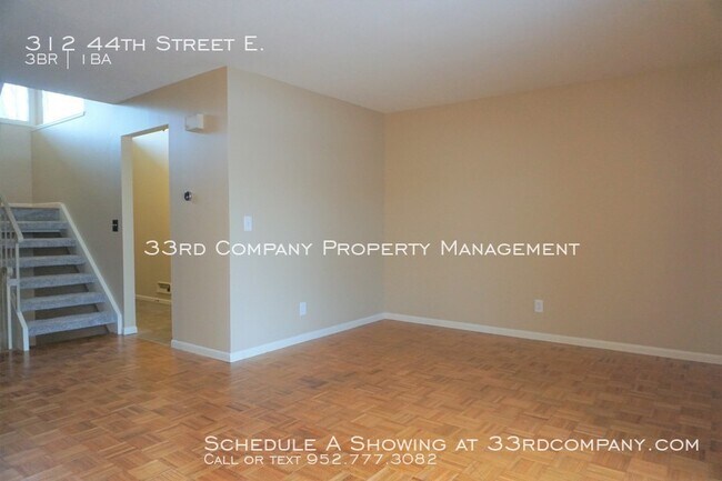 Building Photo - Great Town Home in Regina Neighborhood!