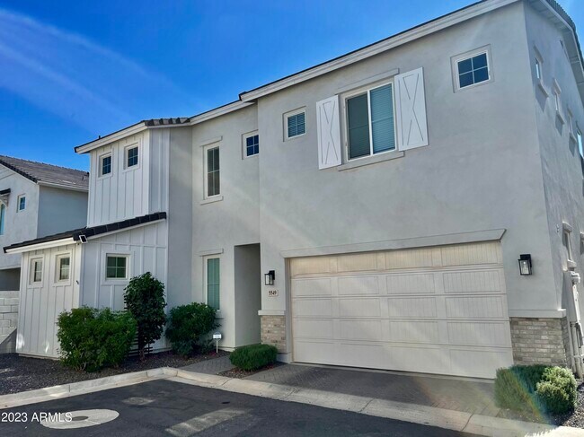 Foto del edificio - 5549 S Dillon