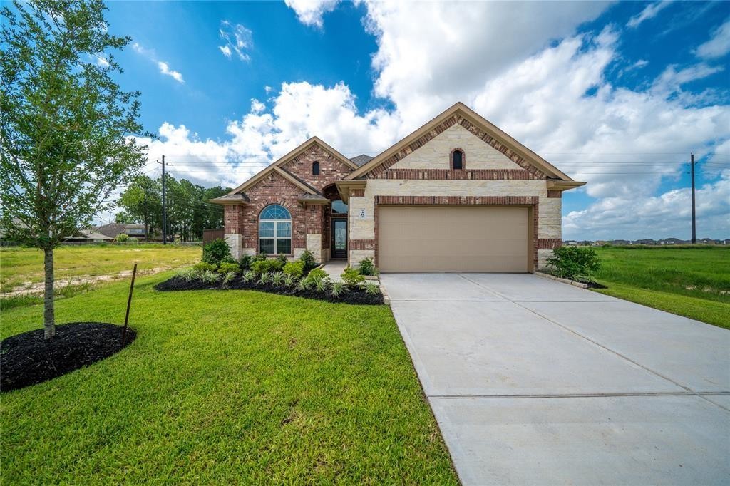 Foto principal - 7307 Saddle Tree Dr