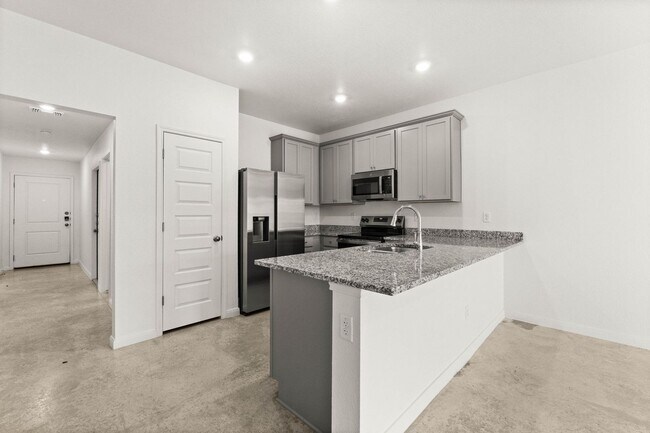 Foto del edificio - 911 Cherry Laurel Ln