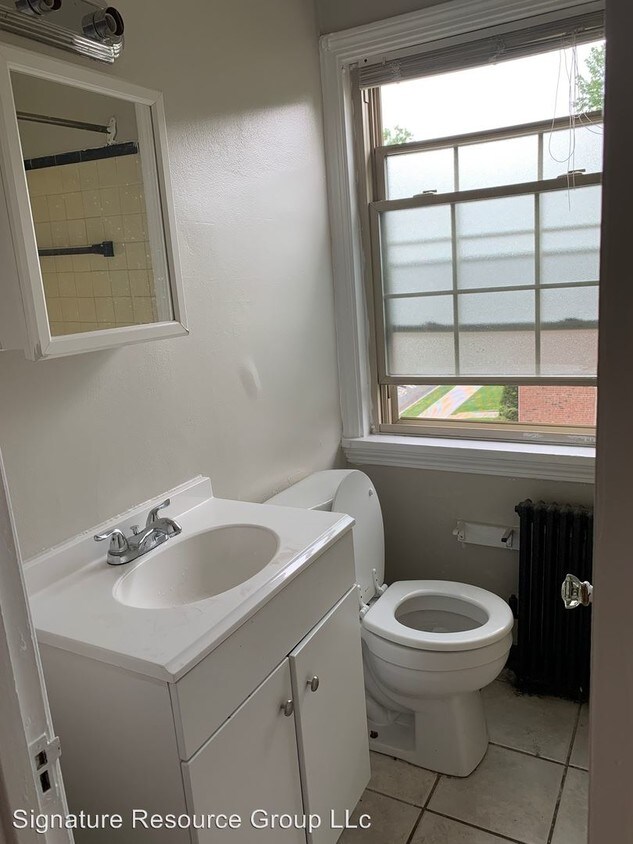 2670 Noble Rd, Cleveland Heights, OH 44121 Room for Rent in Cleveland