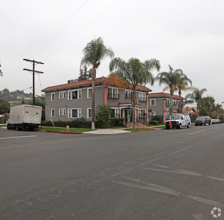 Primary Photo - 1622 Talmadge St