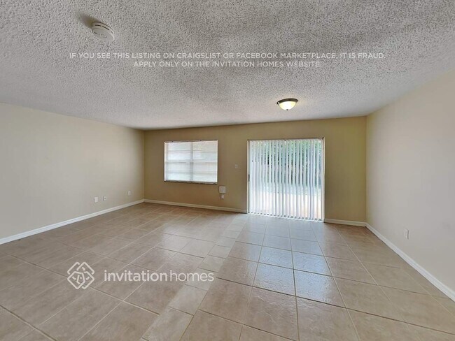 Foto del edificio - 1420 Guinevere Dr