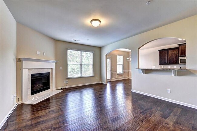 Foto del edificio - 3376 Castleberry Village Cir