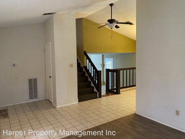 Building Photo - 3 br, 2 bath House - 8419 Timber Lodge