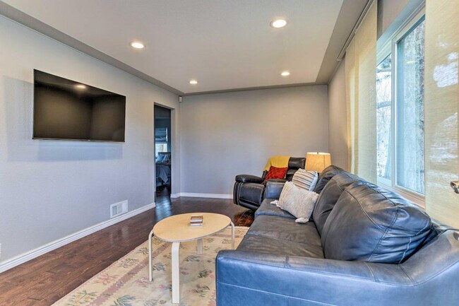 Foto del edificio - 991 S Bryant St