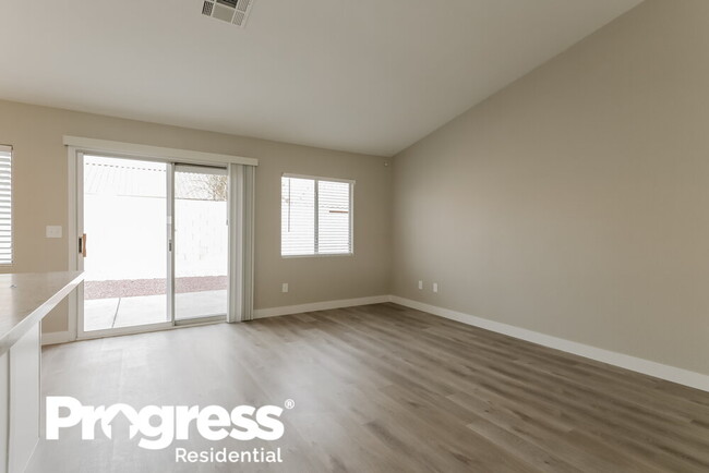 Building Photo - 1212 Autumn Ridge Cir