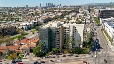 Building Photo - 321 S San Vicente Blvd