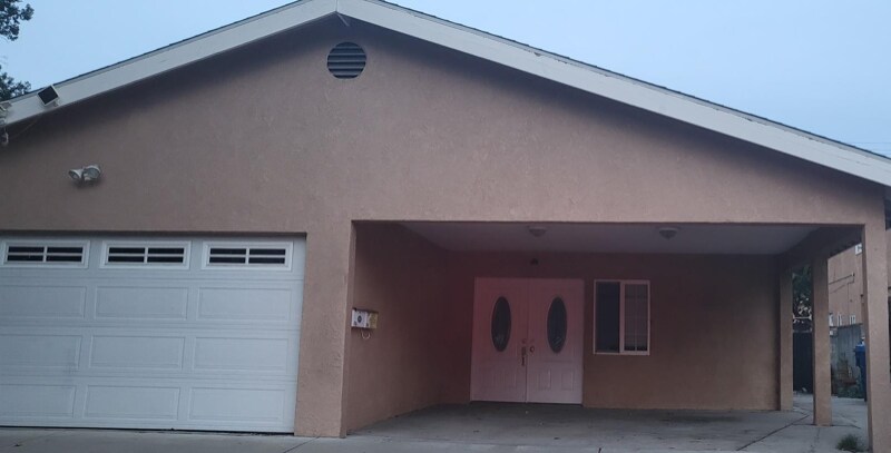 Foto principal - 4786 Topanga Canyon Blvd