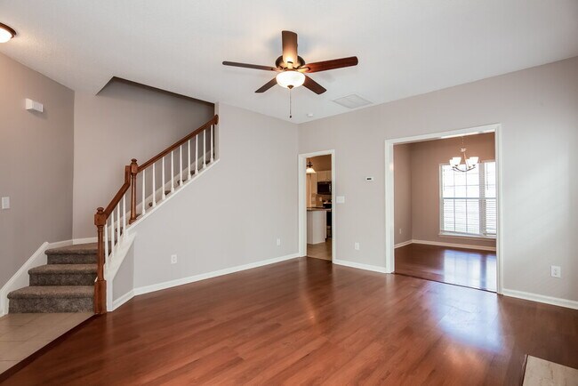 Foto del edificio - 9215 Darbyshire Pl