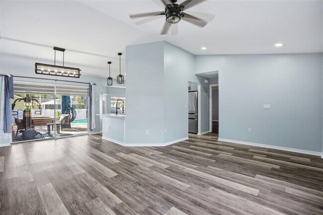 Building Photo - 2263 Deborah Dr