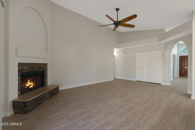 Building Photo - 5616 E Gelding Dr