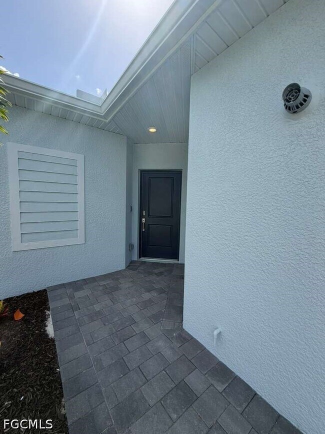 Foto del edificio - 14778 Martingale Pl