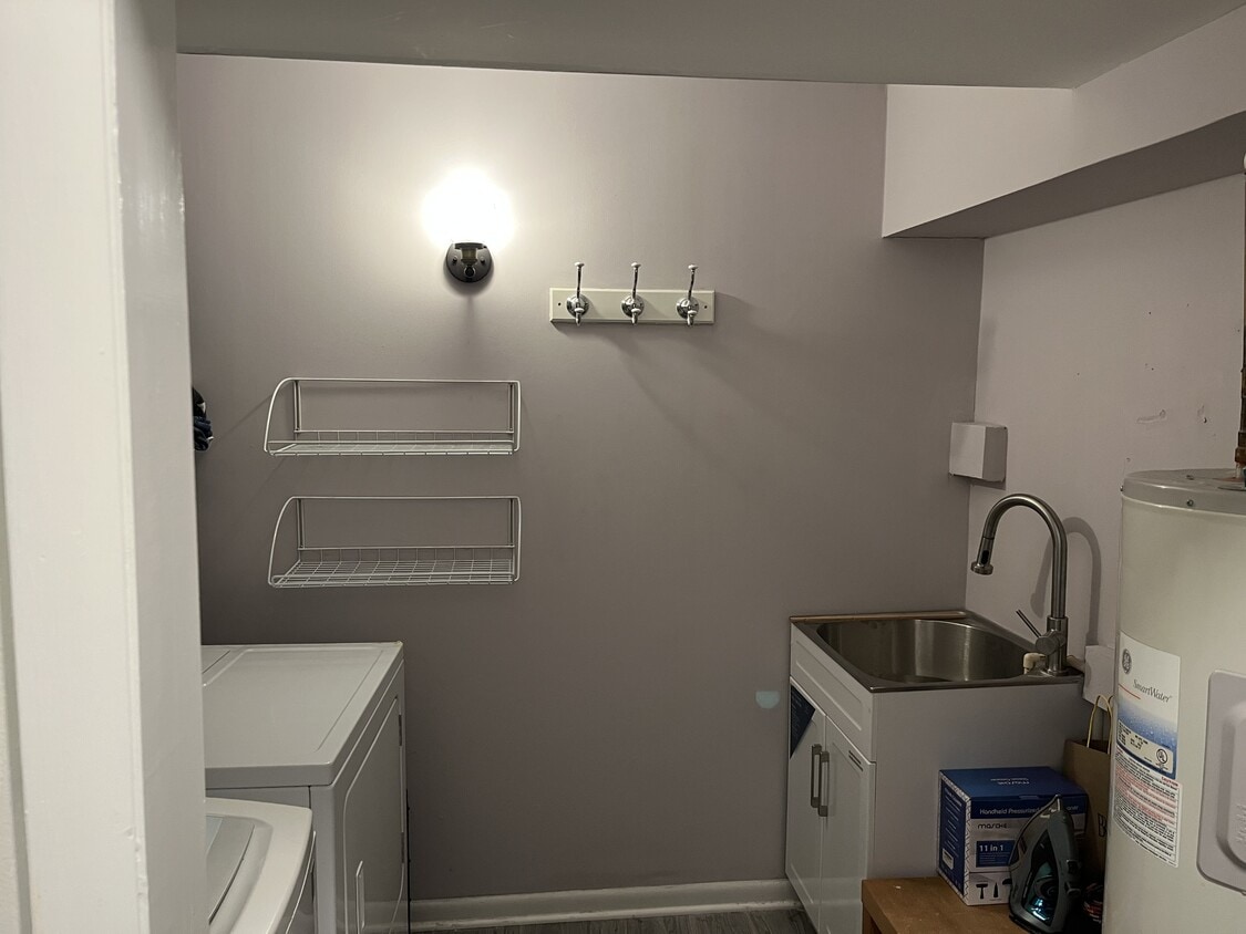 Photo - 13 W Hill St-