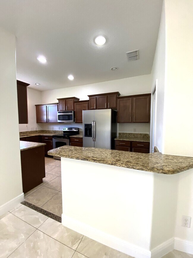 Foto del edificio - 3050 Rodrick Cir