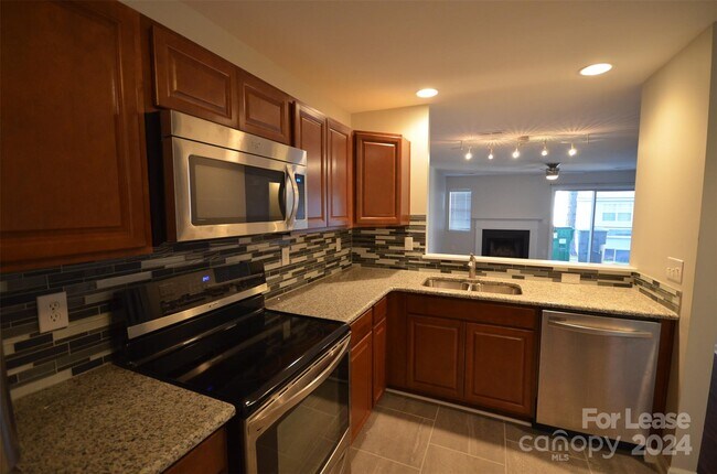 Building Photo - 3107 Brockhampton Ct