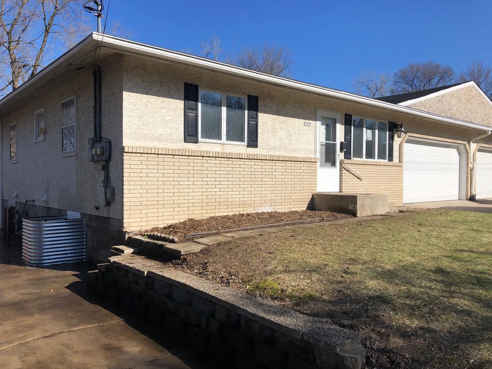 Foto principal - 1154 Charlton St