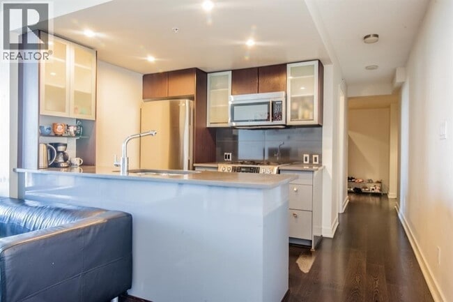 Photo du bâtiment - 7080 No. 3 Road