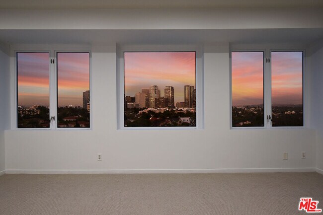Foto del edificio - 10520 Wilshire Blvd