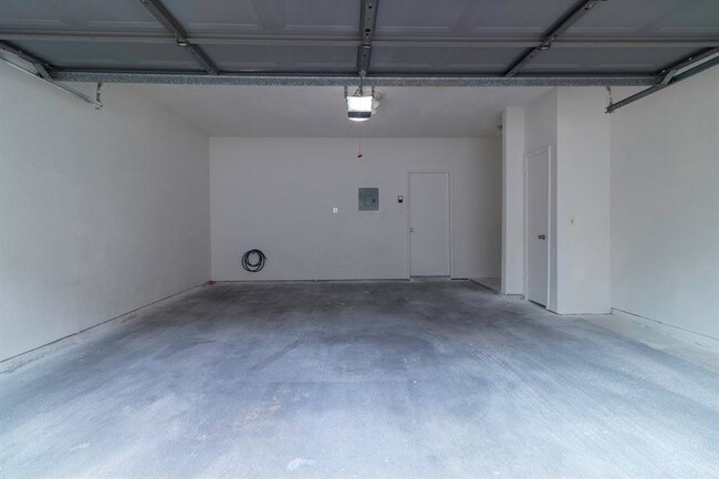 Building Photo - 6000 Reims Rd