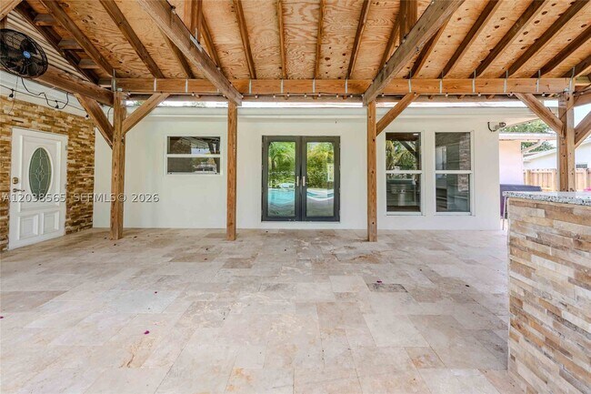 Building Photo - 1304 N 40th Ave