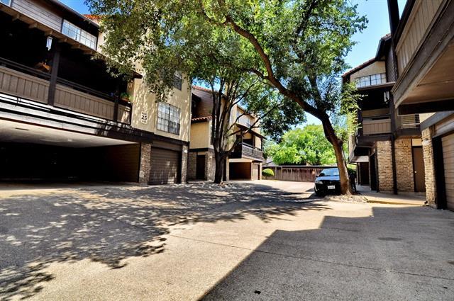 Foto del edificio - 5630 Spring Valley Rd