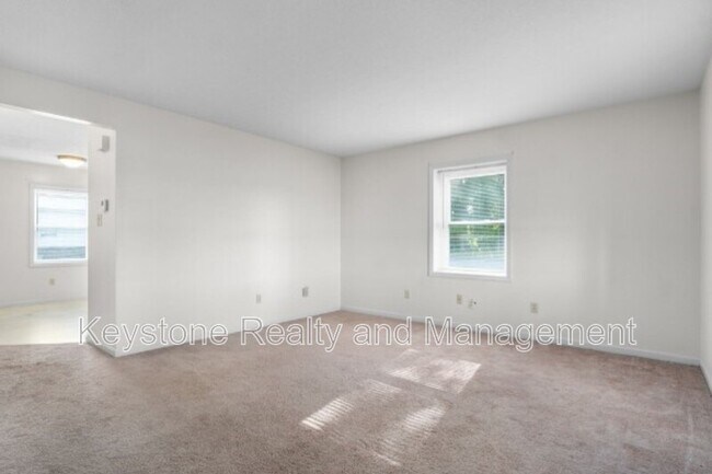 Foto del edificio - 286 Thompsonville Lane