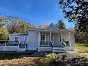 Building Photo - 10351 Greenwood Rd