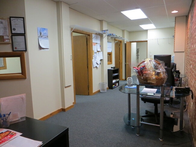 Foto del edificio - 583 Riverside Ave