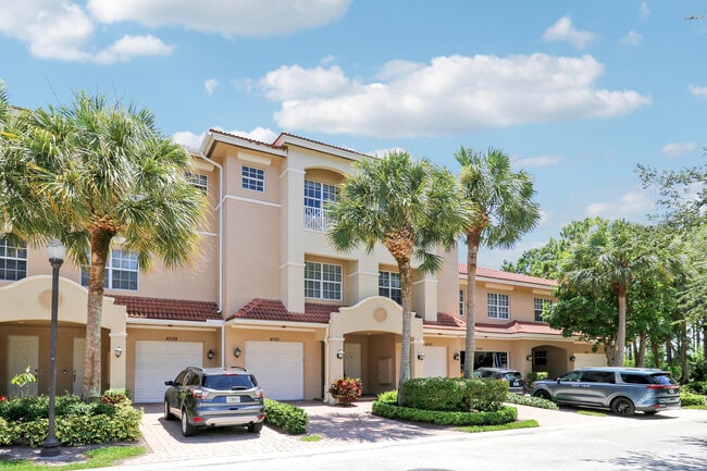 Building Photo - 4581 Artesa Way S