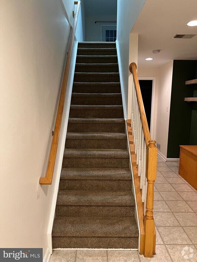 Tuscawilla Hills Apartments under 2,500 Charles Town, WV 1 Rentals