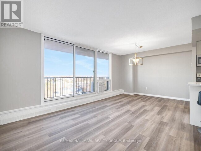 Building Photo - 665 Bathgate Dr