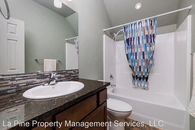 Building Photo - 3 br, 2.5 bath House - 16659 Apache Tears Ct.