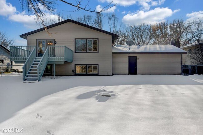 Building Photo - 5 br, 2 bath House - 1700 83rd Ave N